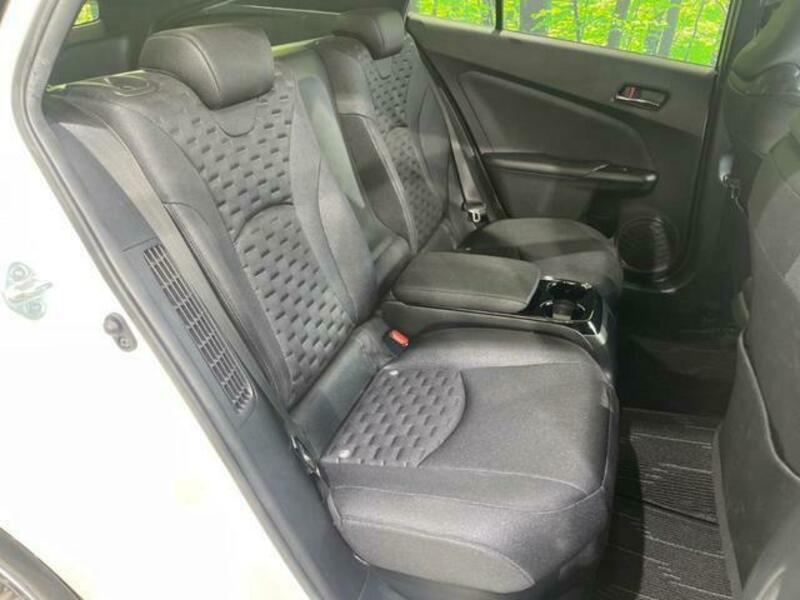 PRIUS PHV-9