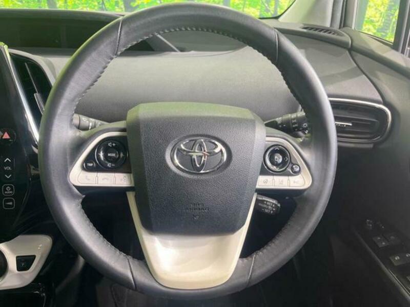 PRIUS PHV-11