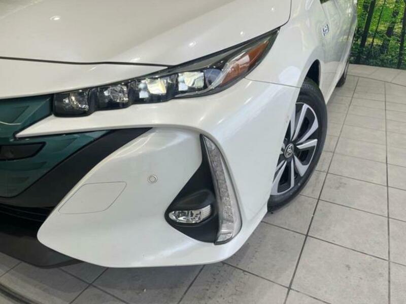 PRIUS PHV-12