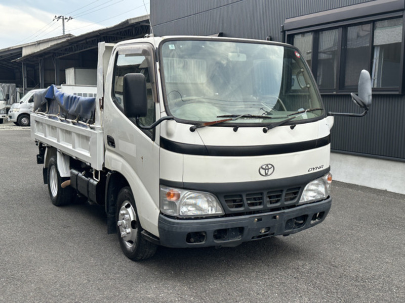 TOYOTA DYNA