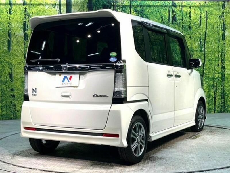 N BOX CUSTOM-16