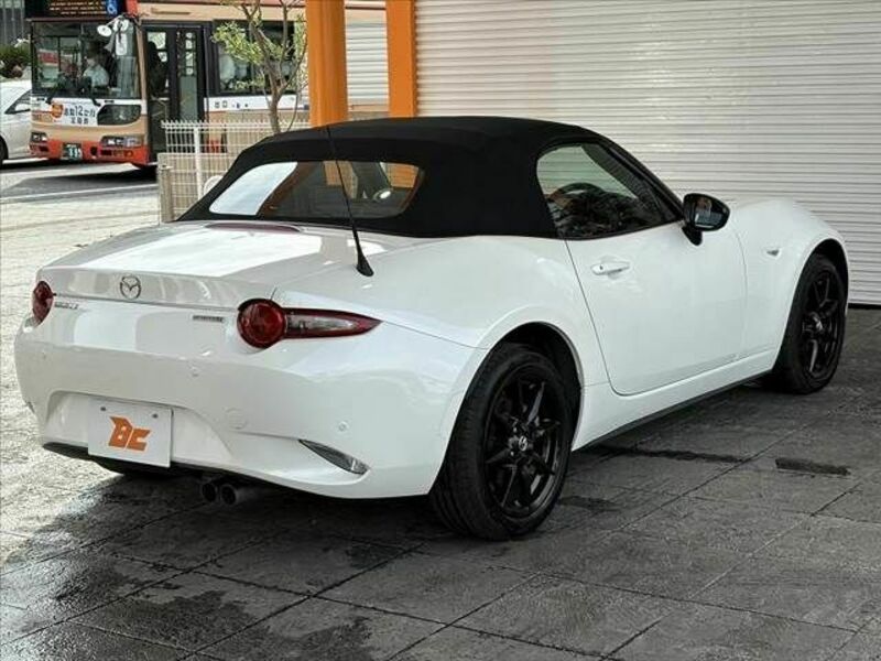 ROADSTER