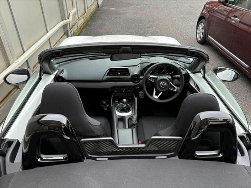 ROADSTER