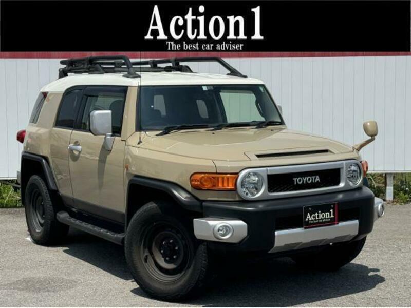 TOYOTA FJ CRUISER