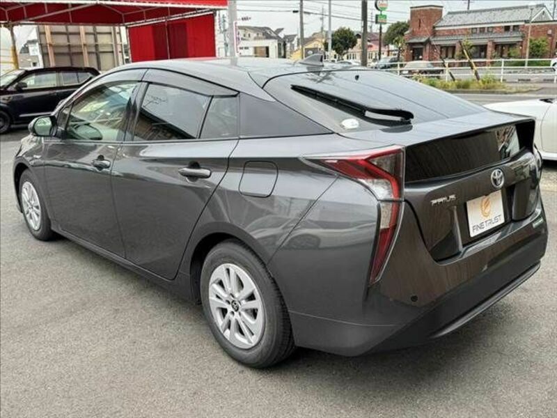 PRIUS-19