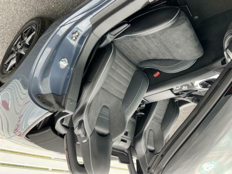 ROADSTER-16