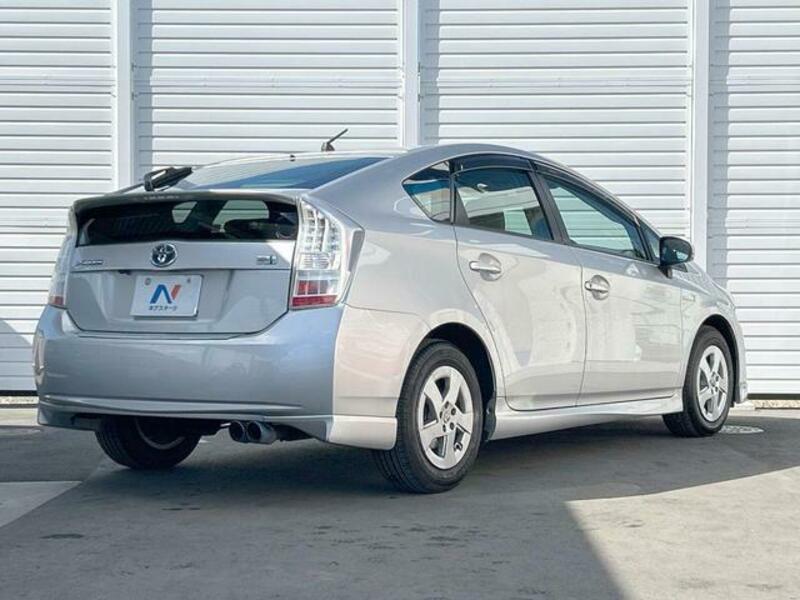 PRIUS-15
