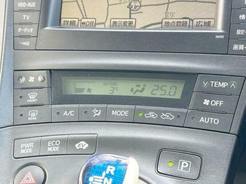 PRIUS-6