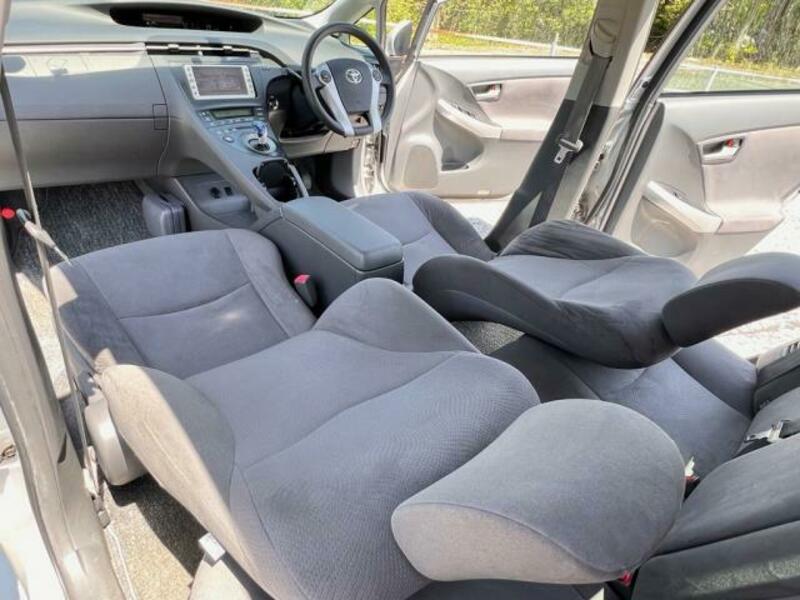 PRIUS-5