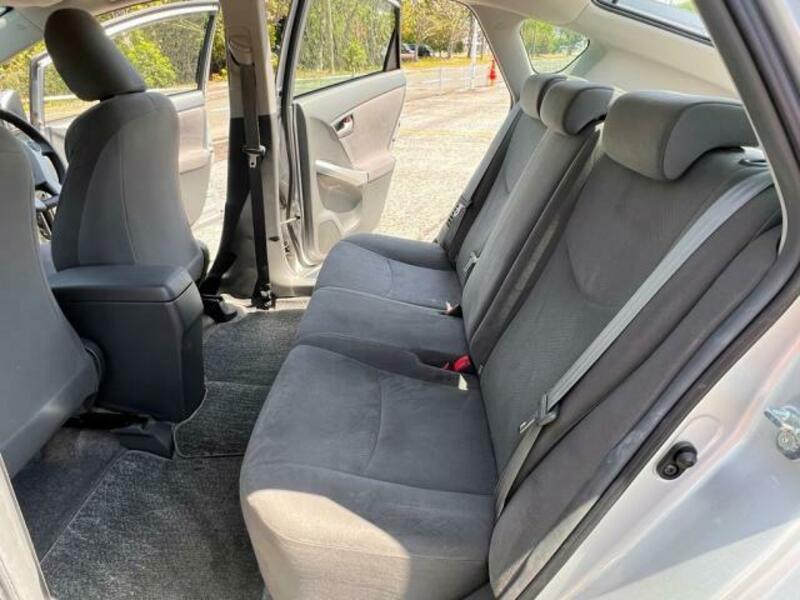 PRIUS-6