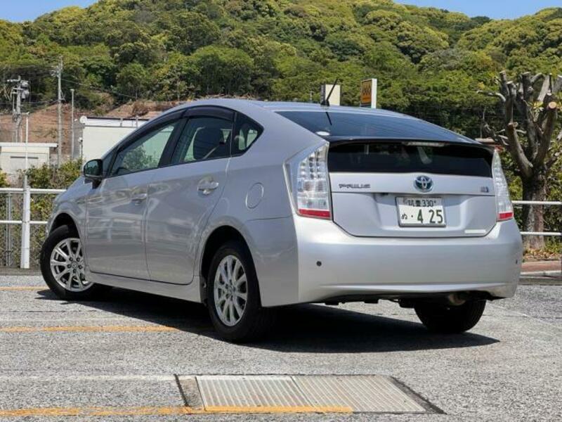PRIUS-1