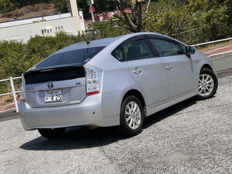PRIUS-3