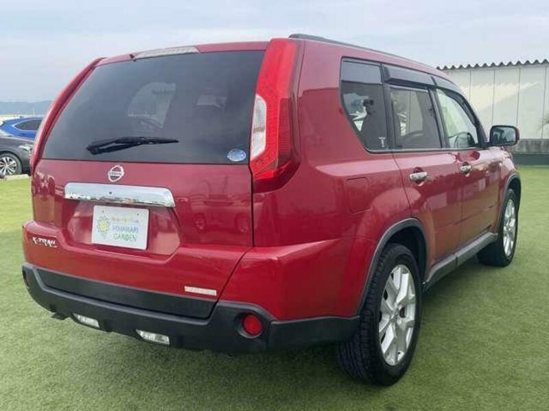 X-TRAIL-1