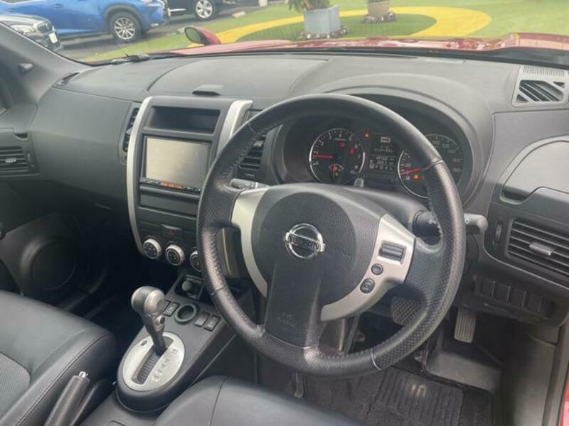 X-TRAIL-10
