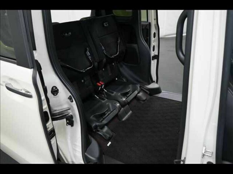 N BOX CUSTOM-7