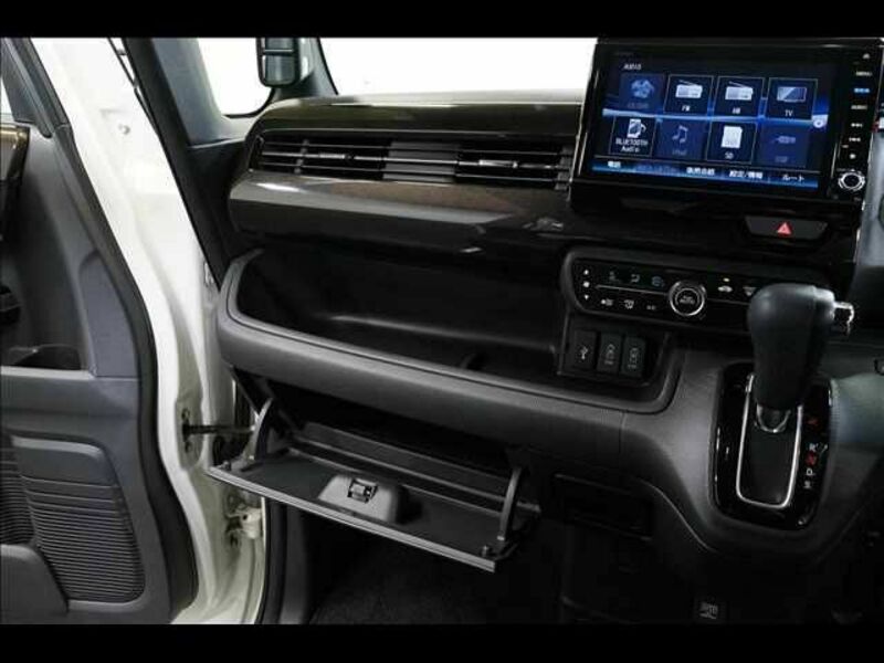 N BOX CUSTOM-12