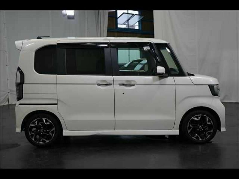 N BOX CUSTOM-15