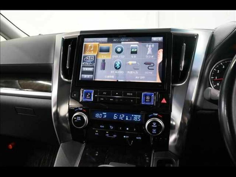 VELLFIRE-10