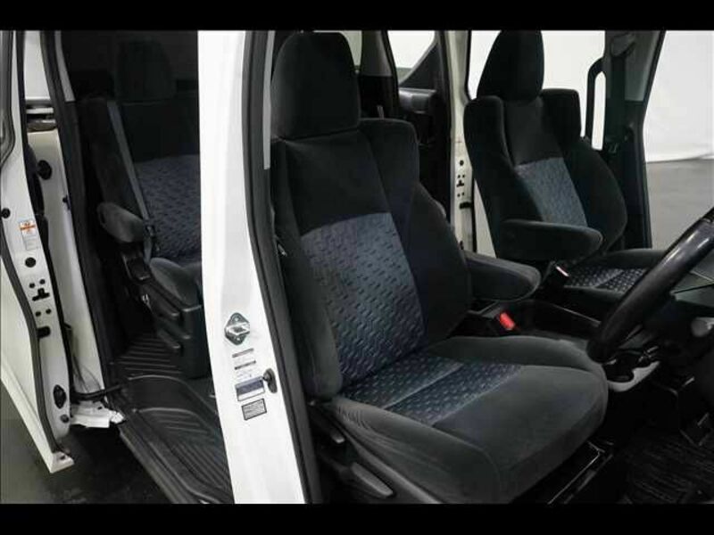 VELLFIRE-16
