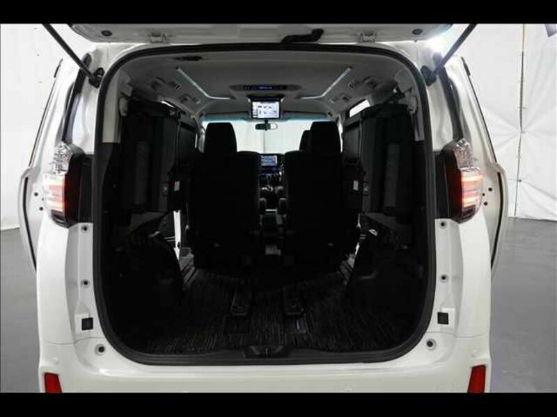VELLFIRE-18