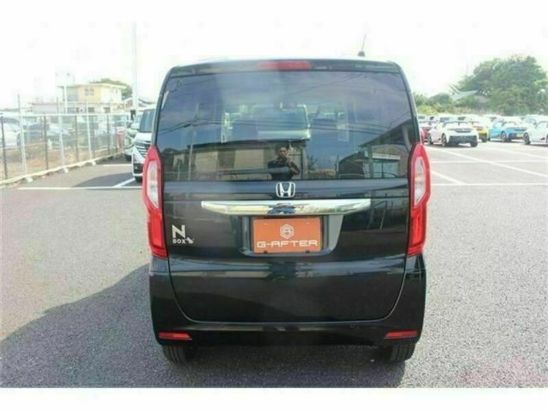 N BOX