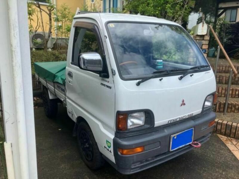 MINICAB TRUCK