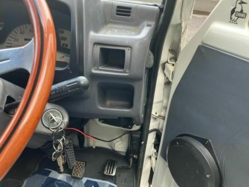 MINICAB TRUCK