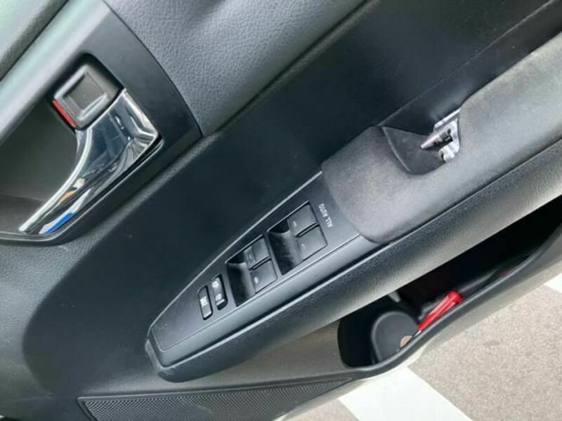 COROLLA FIELDER-13