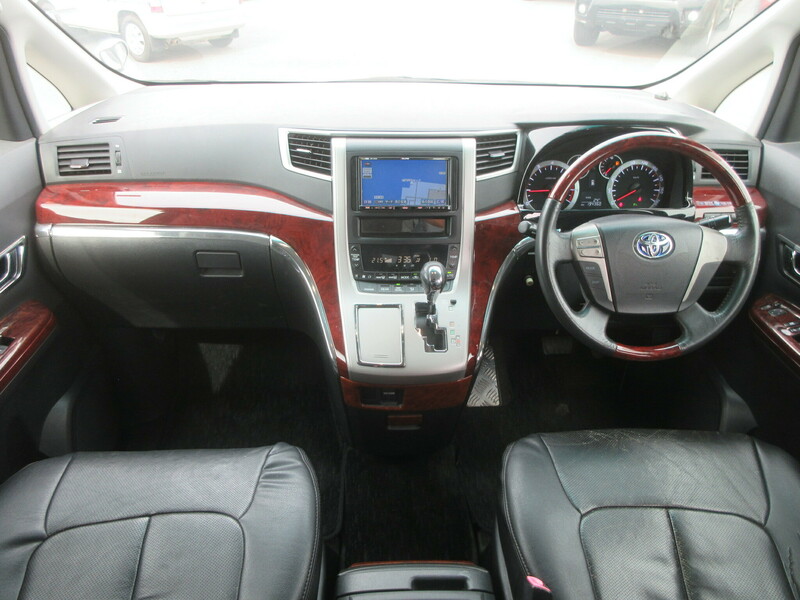 ALPHARD-8