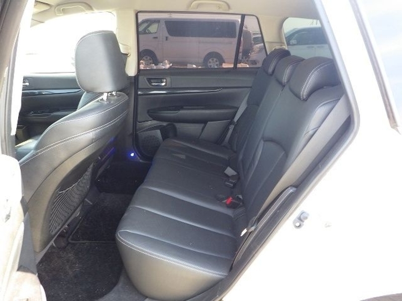 LEGACY OUTBACK-6