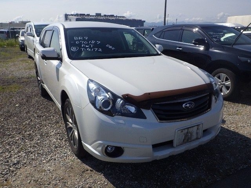 LEGACY OUTBACK-1