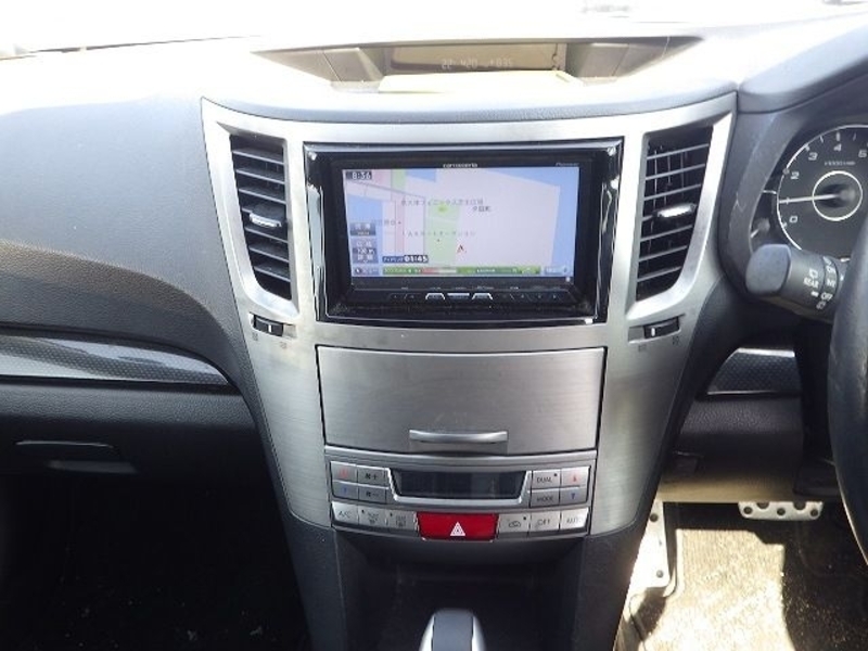 LEGACY OUTBACK-11