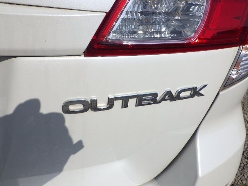 LEGACY OUTBACK-13