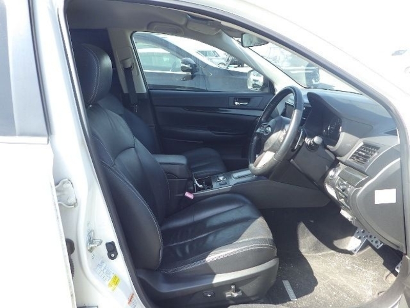 LEGACY OUTBACK-5