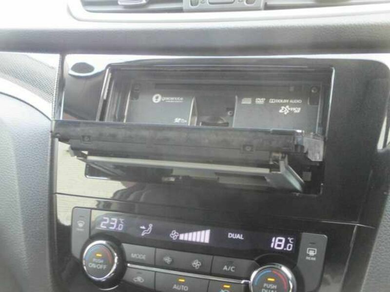 X-TRAIL-7
