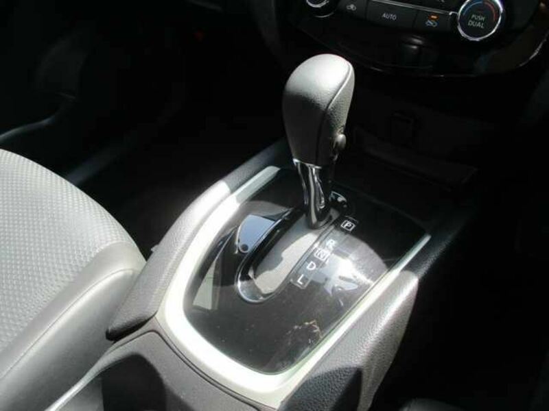 X-TRAIL-8