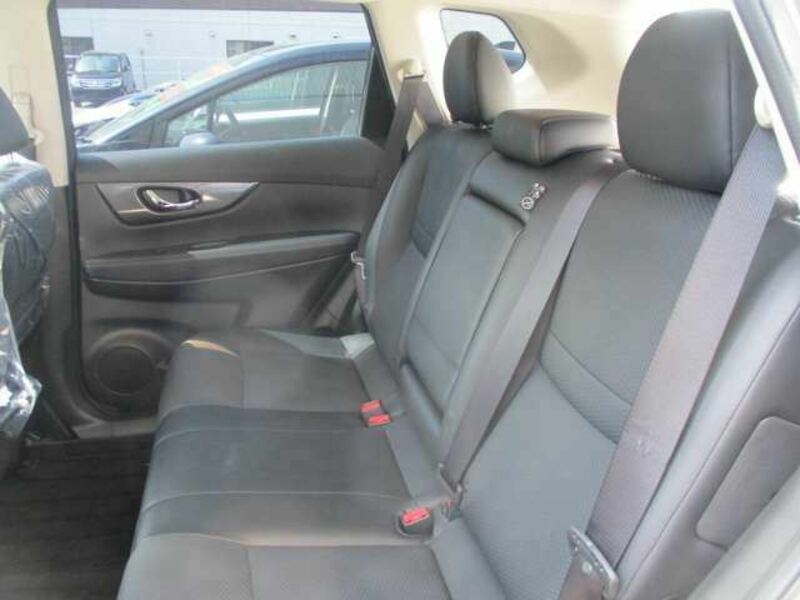 X-TRAIL-10