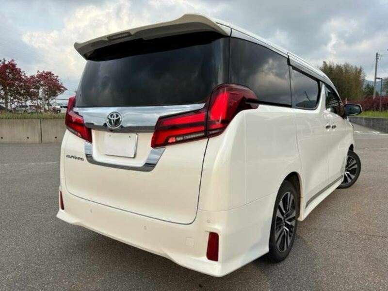 ALPHARD-1