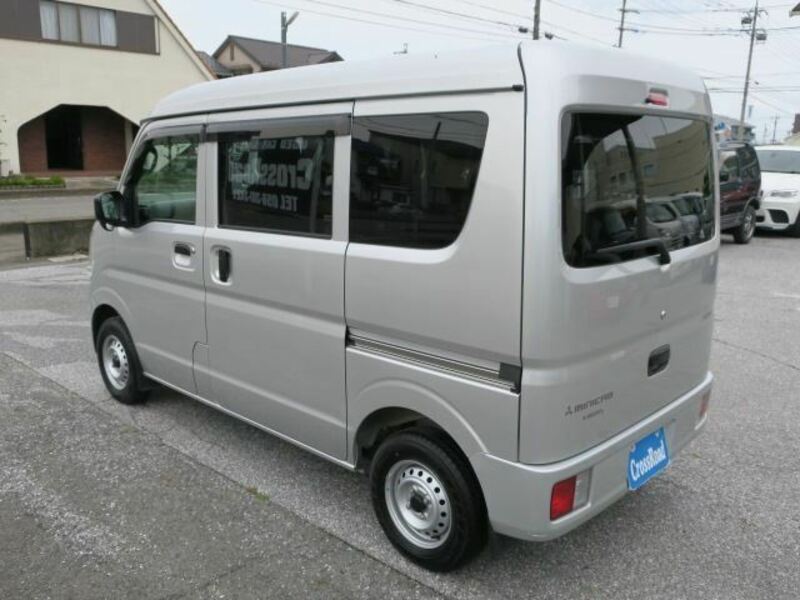 MINICAB VAN