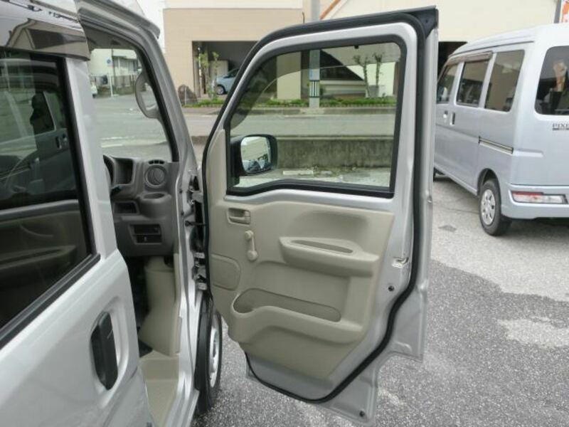 MINICAB VAN