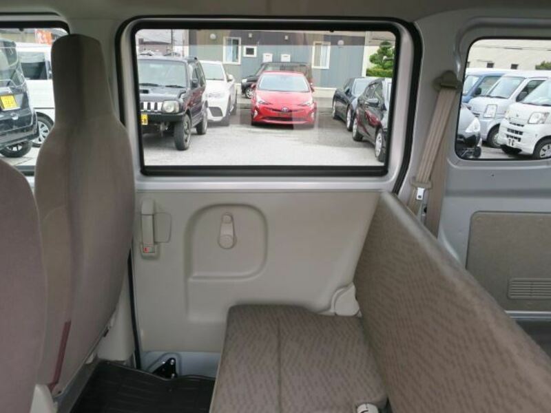 MINICAB VAN