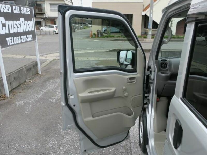MINICAB VAN