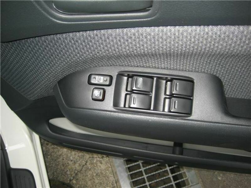 SUCCEED VAN