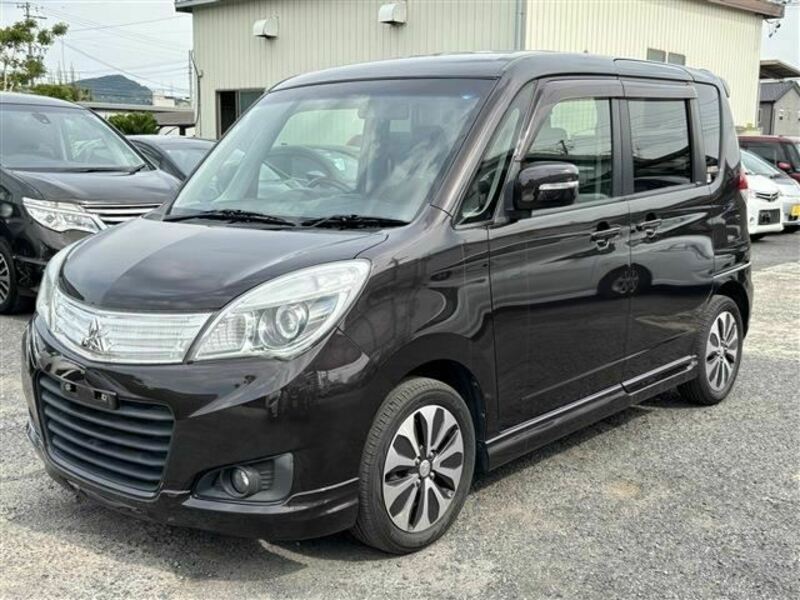 MITSUBISHI DELICA D2