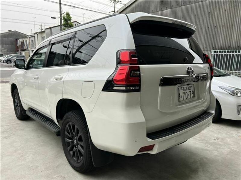 LAND CRUISER PRADO