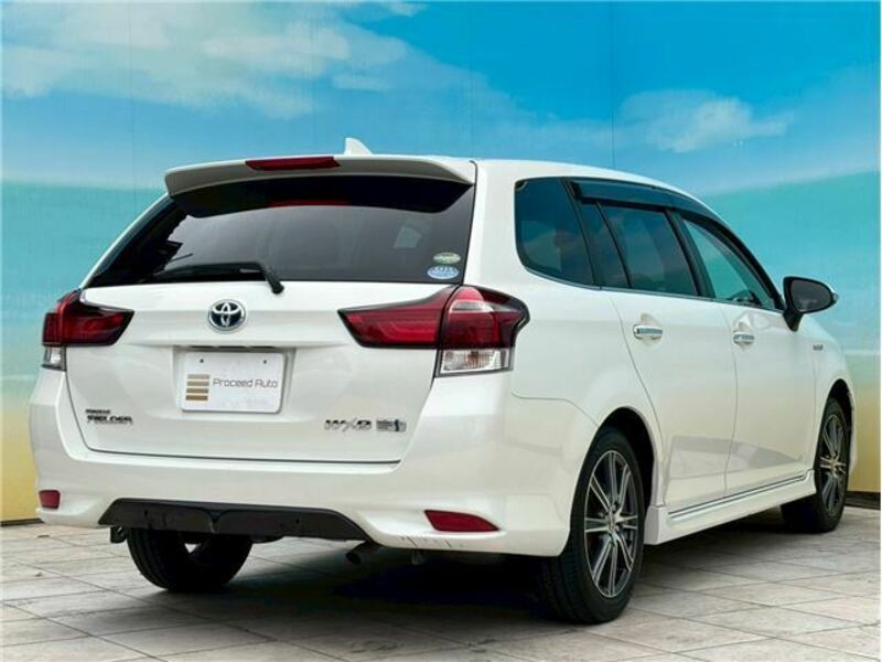COROLLA FIELDER