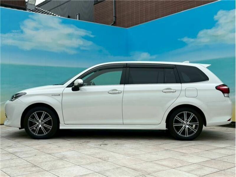 COROLLA FIELDER
