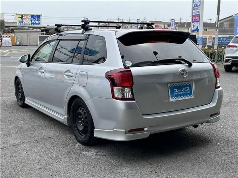COROLLA FIELDER