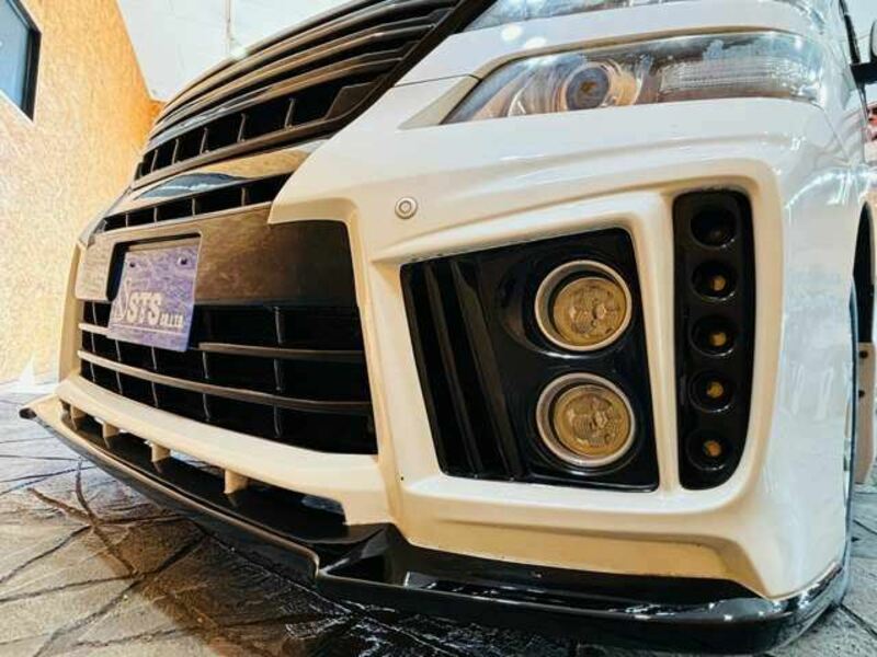 VELLFIRE-11