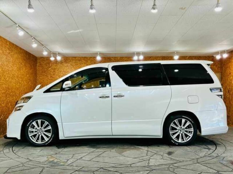 VELLFIRE-14